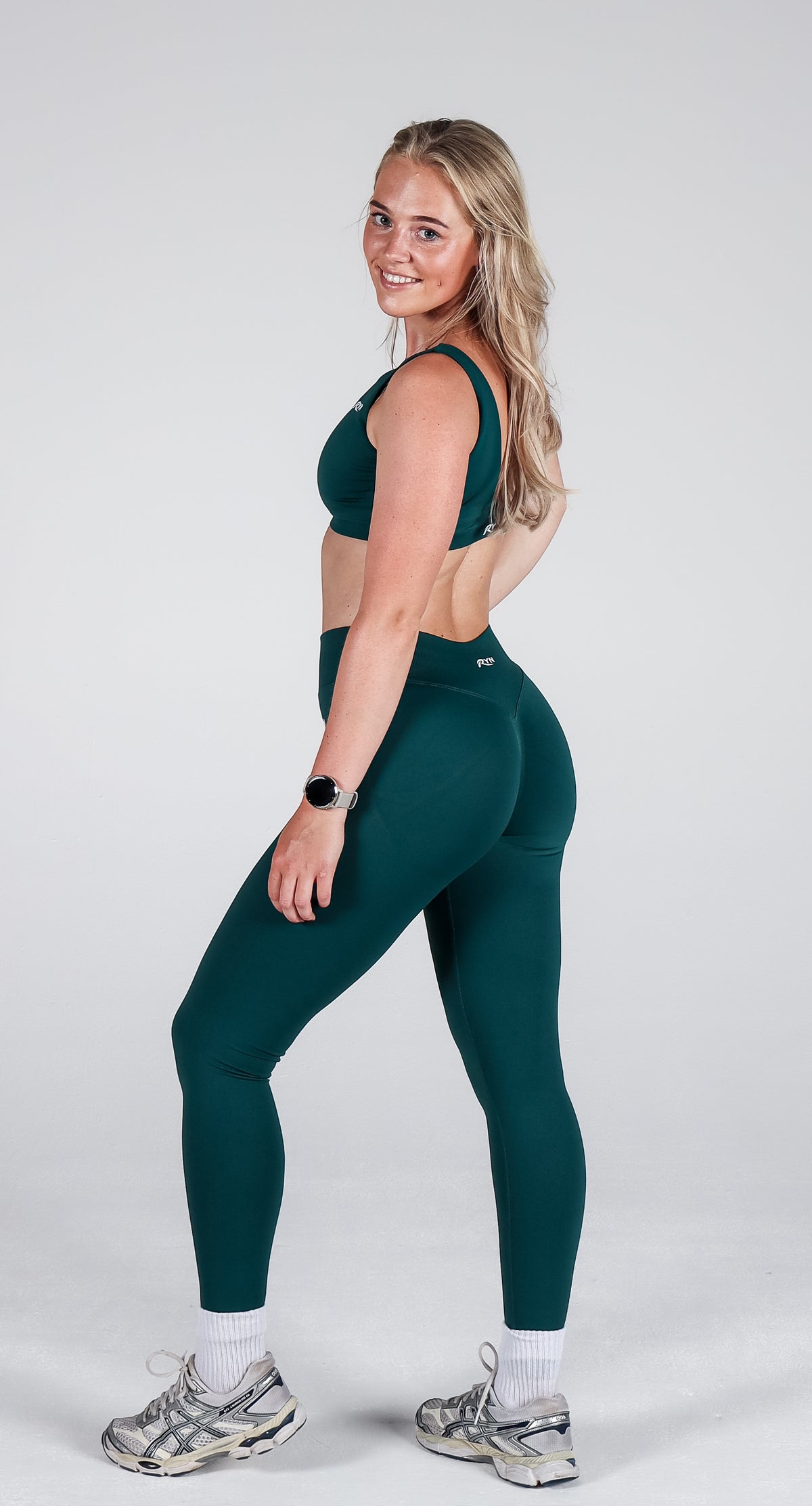 #kleur_pine green